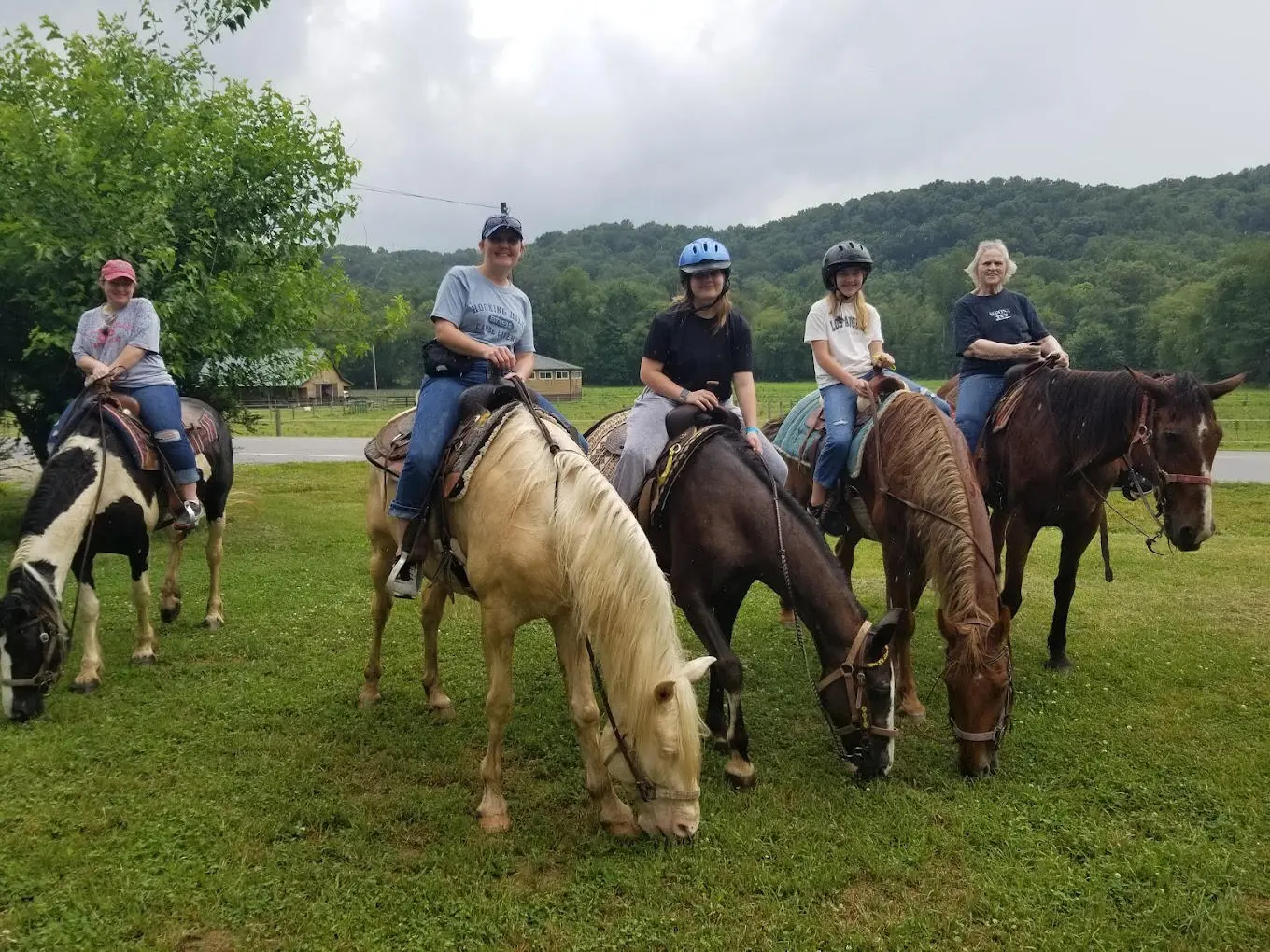 Horseback Riding Hocking Hills Ohio